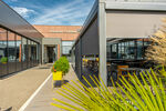 slide_{{ restaurant.titre }}_{{ media.id }}