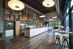 slide_{{ restaurant.titre }}_{{ media.id }}