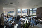 slide_{{ restaurant.titre }}_{{ media.id }}
