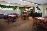 slide_{{ restaurant.titre }}_{{ media.id }}
